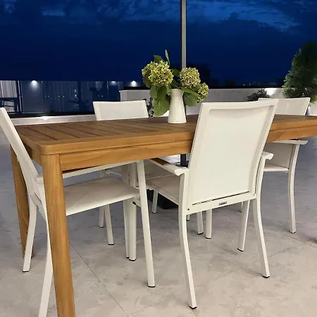 Adria Loft דירה גולם