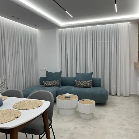 Adria Loft Golem (Tirana)