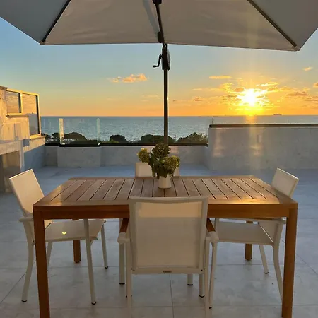 Adria Loft *