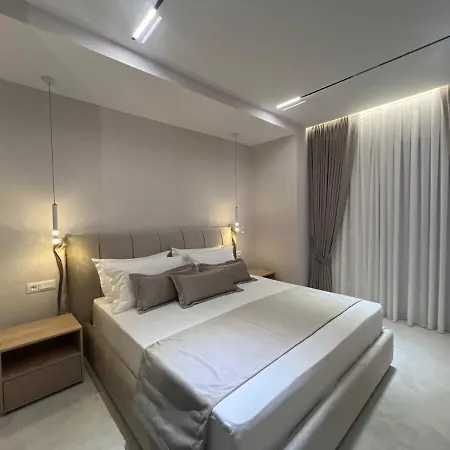 Adria Loft *