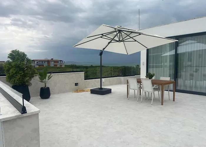 Adria Loft Golem (Tirana)