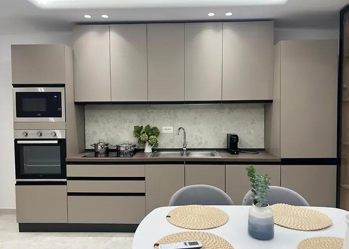 Adria Loft Golem (Tirana)